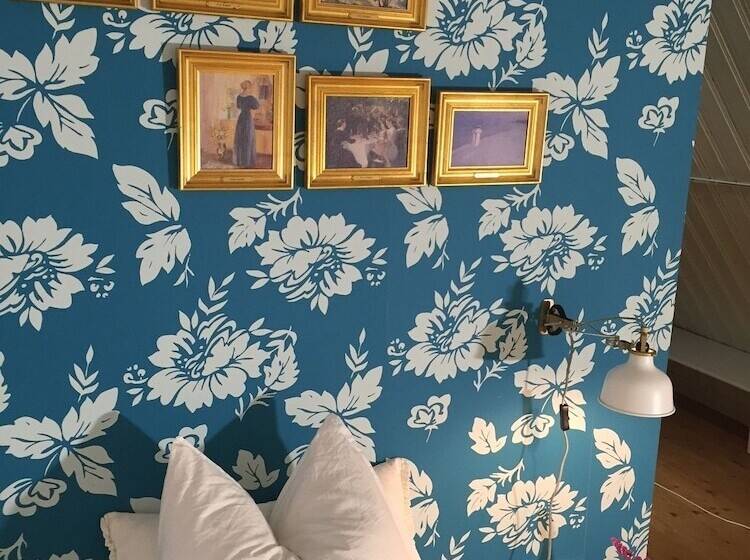 Alsbrogaard Deluxe Bed & Breakfast