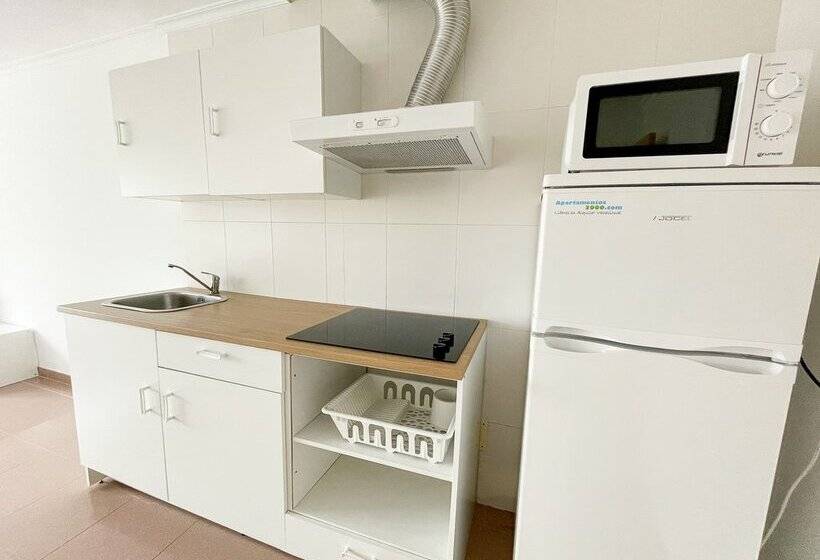 Apartamentos Ares 3000