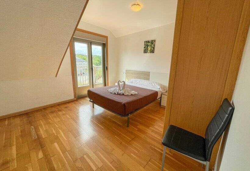 Apartamentos Ares 3000