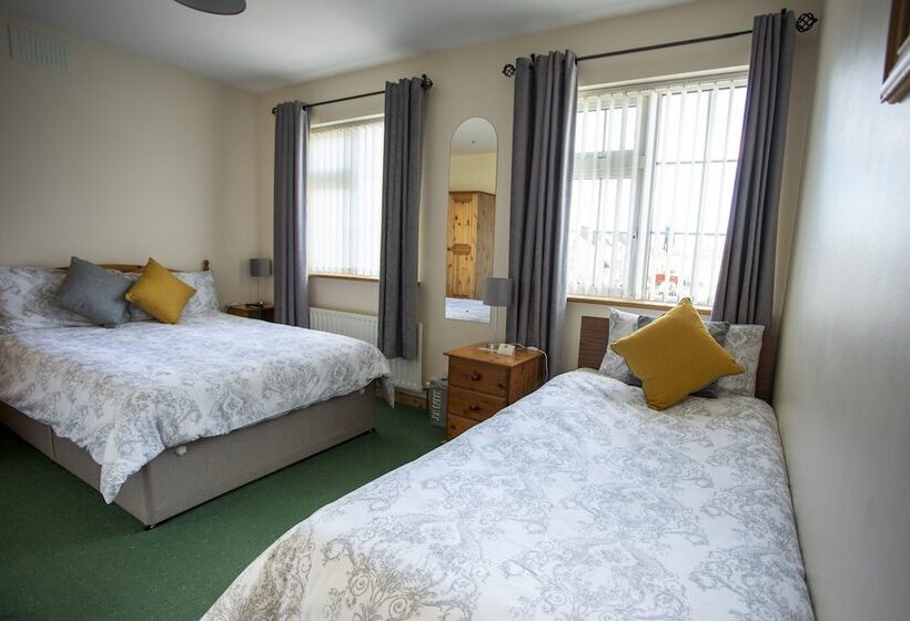 住宿加早餐  Avoca House