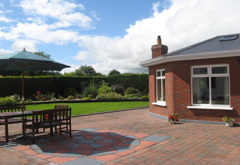 مبيت وإفطار Bothar Alainn House