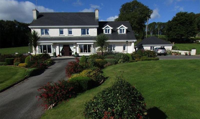 مبيت وإفطار Eonish Lodge