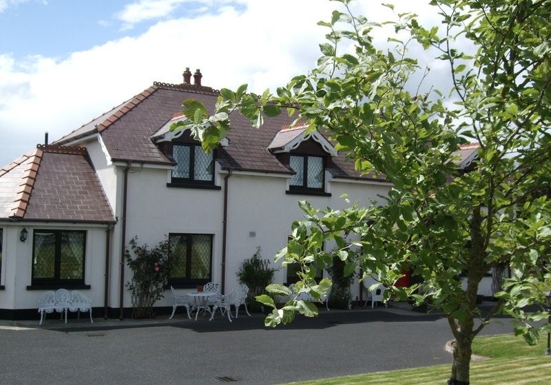 ベッドアンドブレックファースト Four Seasons