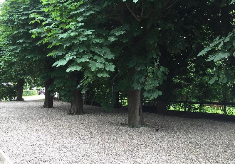 تختخواب و صبحانه Herstedly