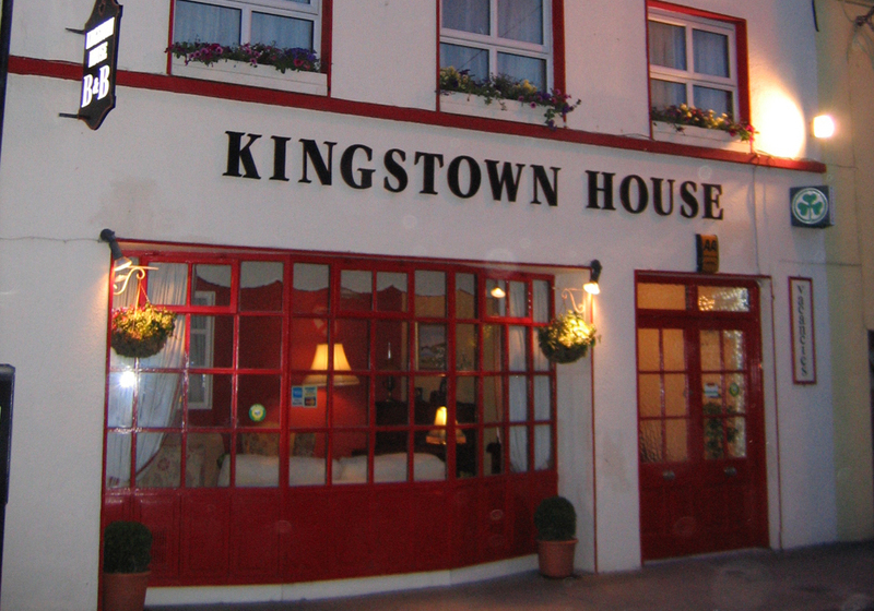 تختخواب و صبحانه Kingstown House
