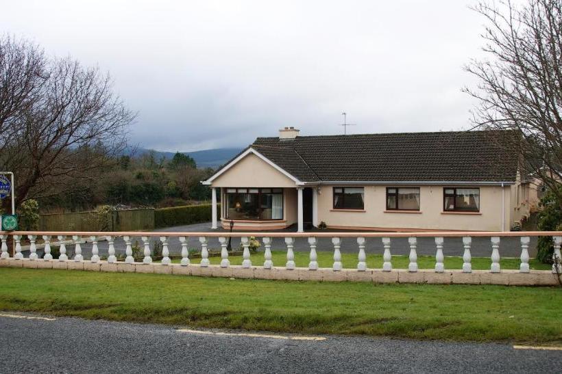 צימר Lettermore Country Home