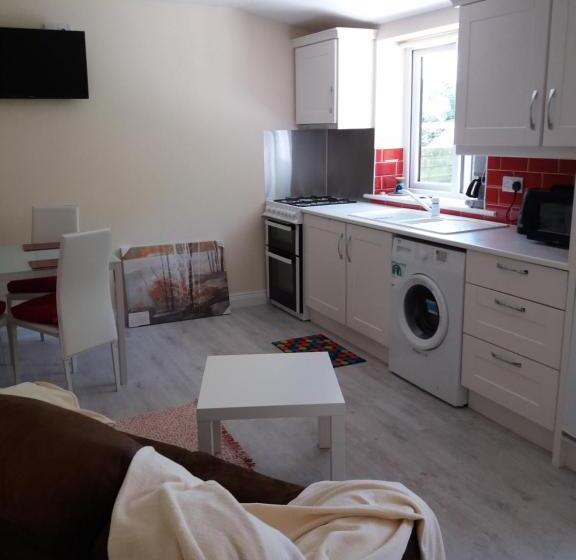 צימר Lettermore Country Home