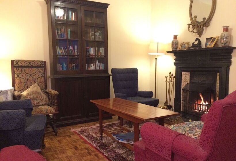 ベッドアンドブレックファースト Tynte House