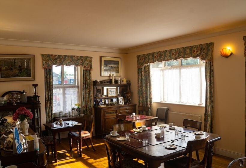 ベッドアンドブレックファースト Tynte House