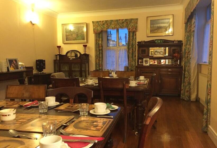 ベッドアンドブレックファースト Tynte House