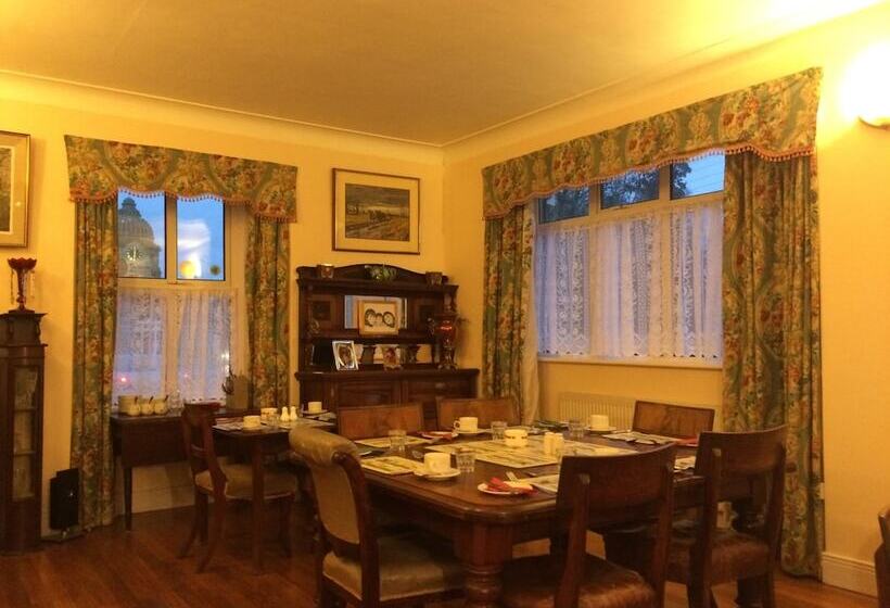 ベッドアンドブレックファースト Tynte House