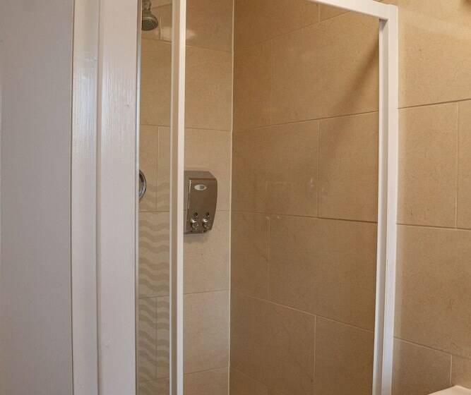 ベッドアンドブレックファースト Tynte House