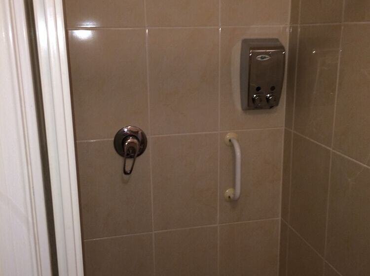 ベッドアンドブレックファースト Tynte House