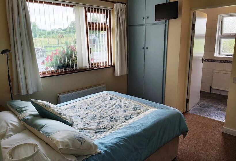 مبيت وإفطار Valley Lodge