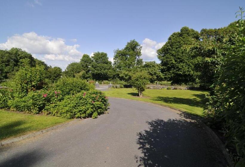 Carrowntober House B & B