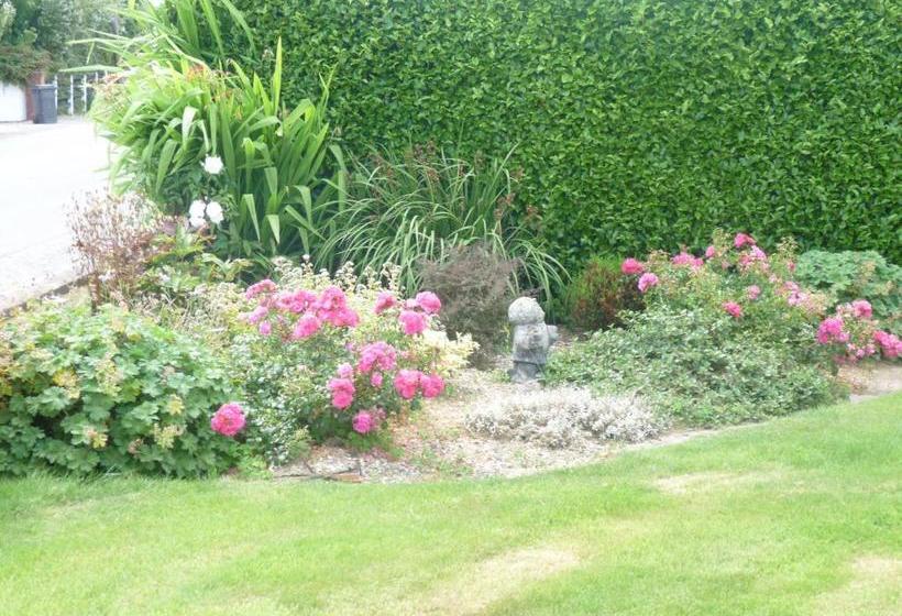 Cloverlawn B&b