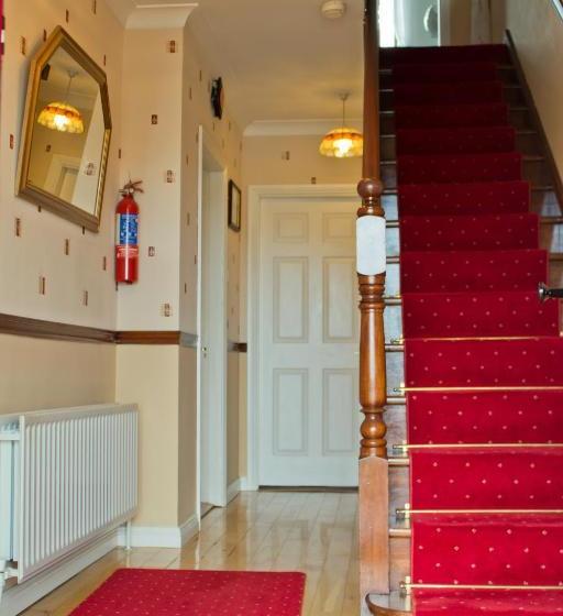 Cloverlawn B&b