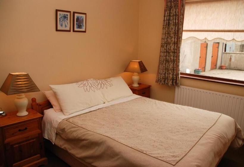 Cradog Farmhouse B&b