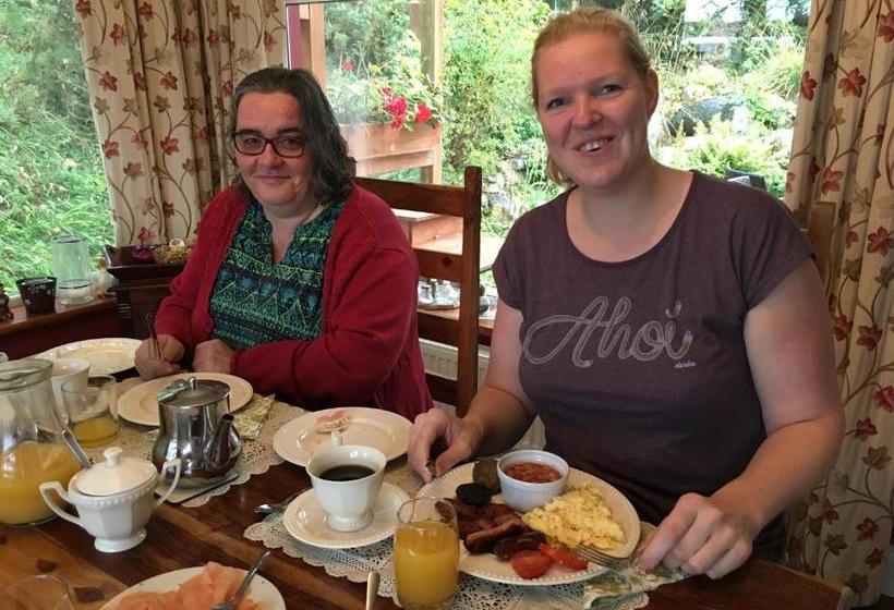 Eagle S Nest Bed & Breakfast