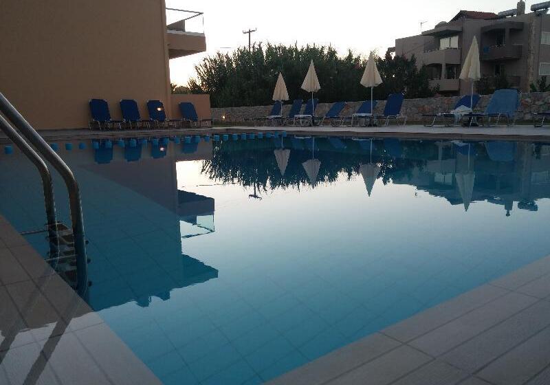 Gerona Mare Apartments