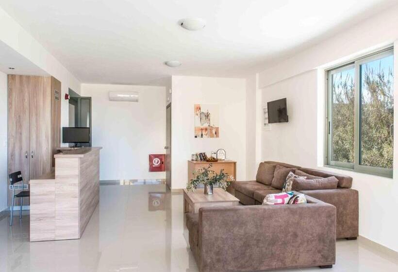 Gerona Mare Apartments