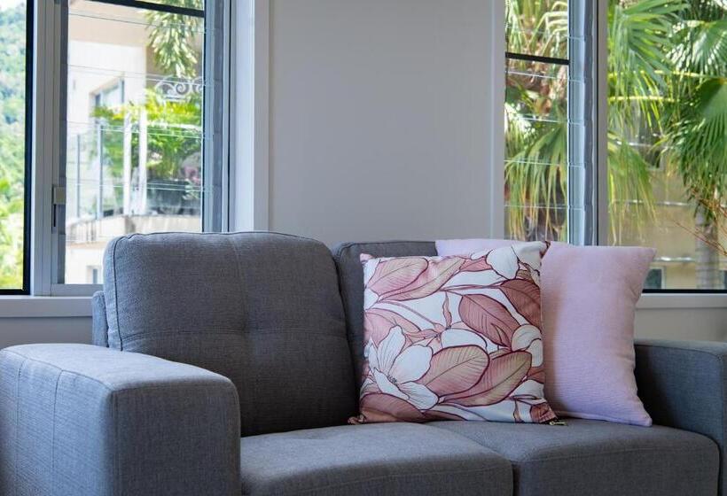 فندق Airlie Summit Apartments