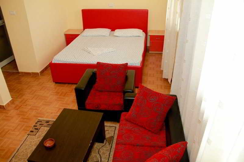 ホテル Argenti Bushat