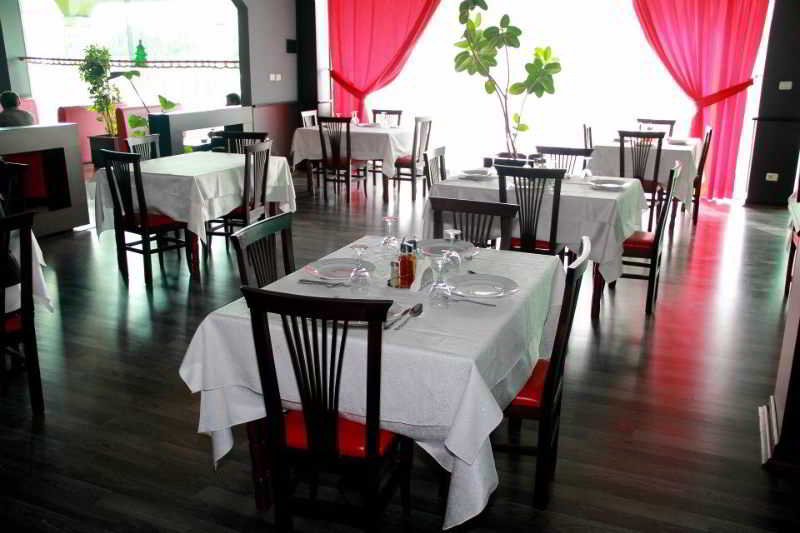 ホテル Argenti Bushat