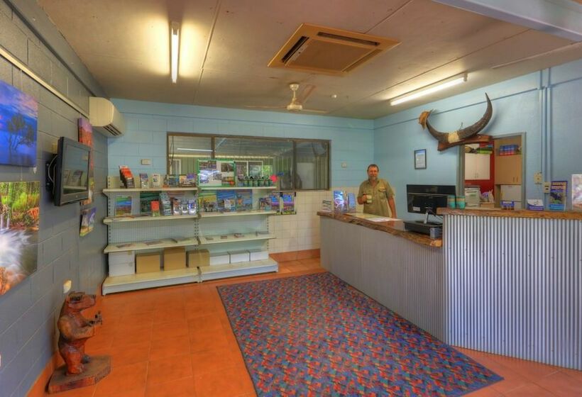 בית מלון כפרי Batchelor Holiday Park