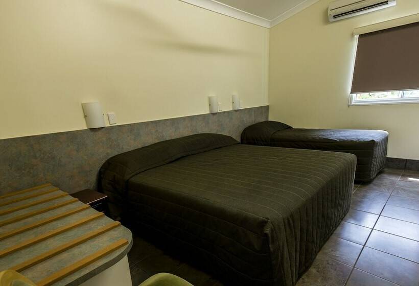 בית מלון כפרי Batchelor Holiday Park