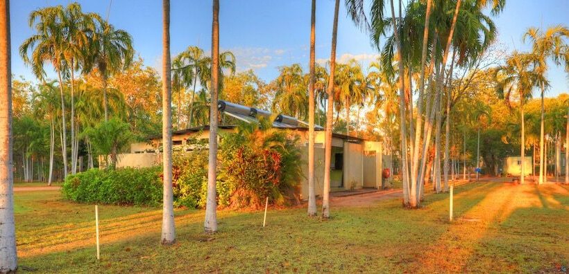 בית מלון כפרי Batchelor Holiday Park