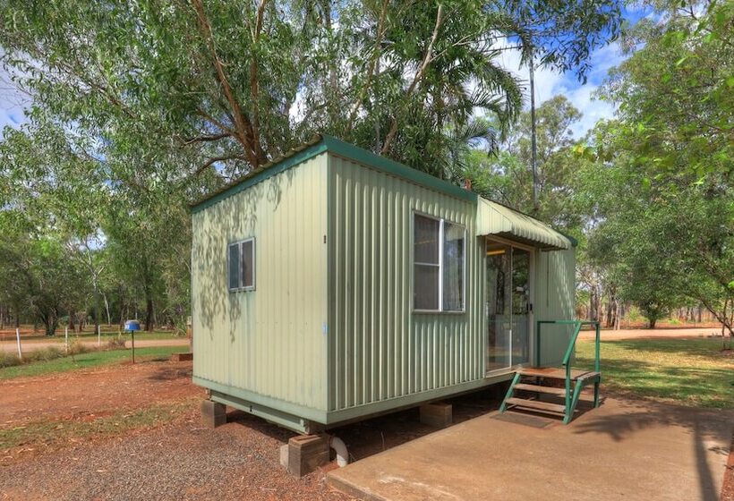 בית מלון כפרי Batchelor Holiday Park