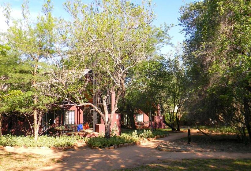 בית מלון כפרי Burchell's Bush Lodge