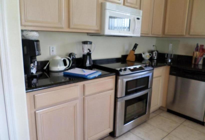 فندق Cinderellas Castle