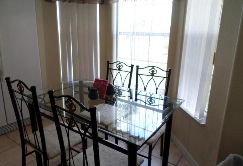 فندق Cinderellas Castle