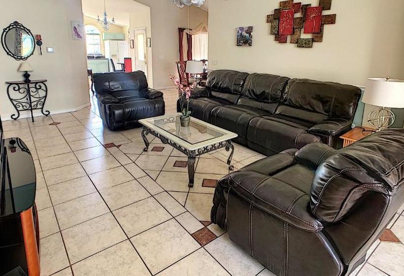 فندق Cinderellas Castle