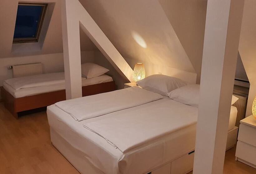 هتل Der Tannenbaum