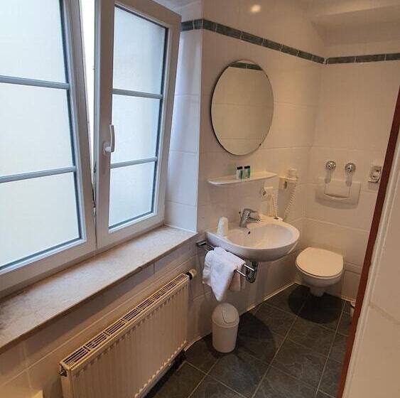 هتل Der Tannenbaum