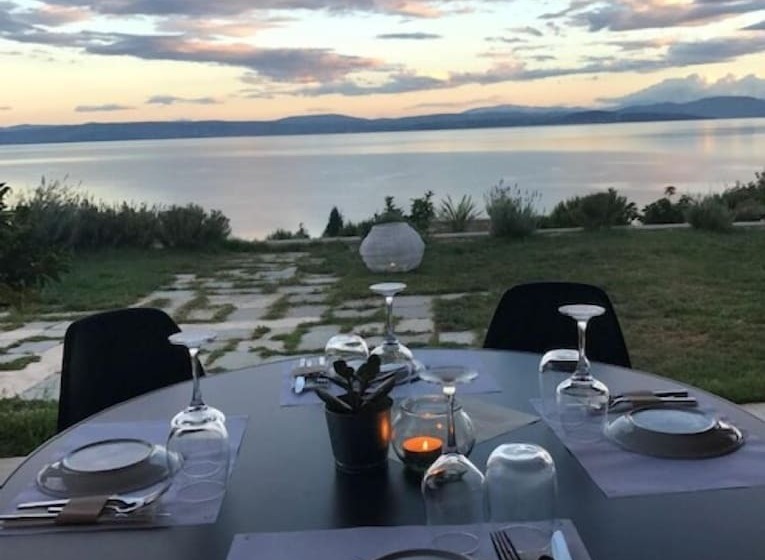 هتل Elimnion Resort