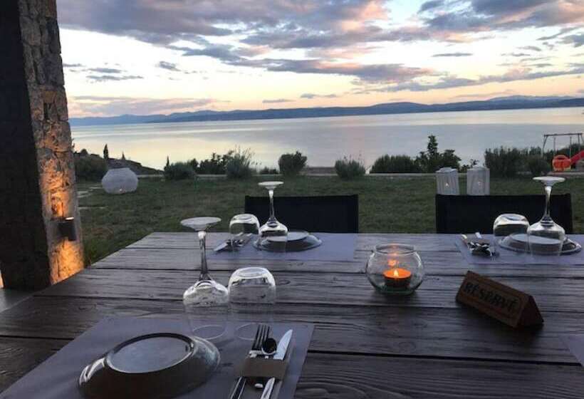 هتل Elimnion Resort