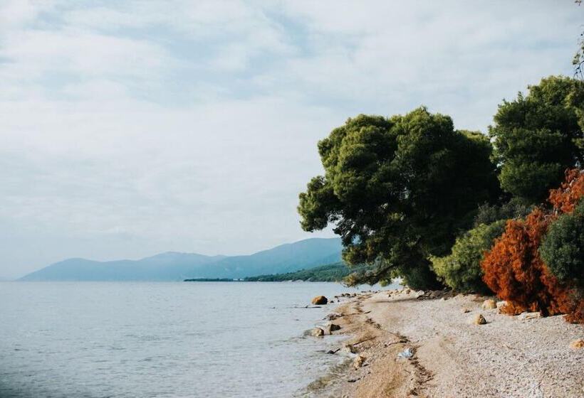 هتل Elimnion Resort