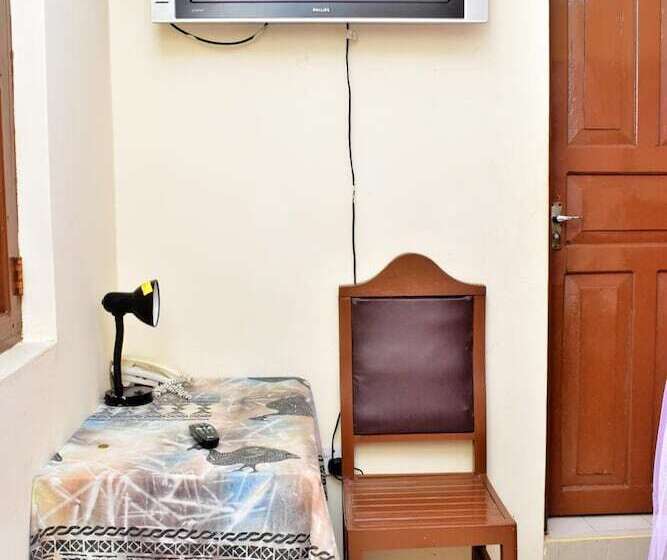 酒店 Funguni Palace