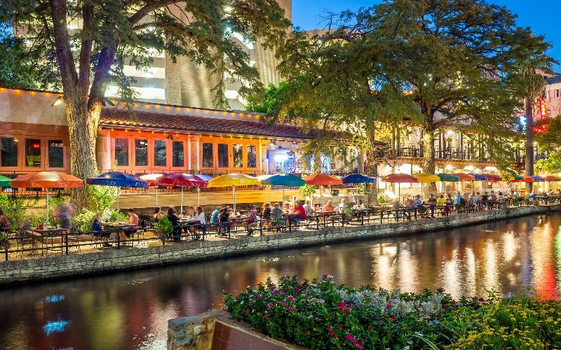 Отель Holiday Inn Club Vacations Hill Country Resort At Canyon Lake