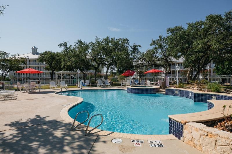 Отель Holiday Inn Club Vacations Hill Country Resort At Canyon Lake