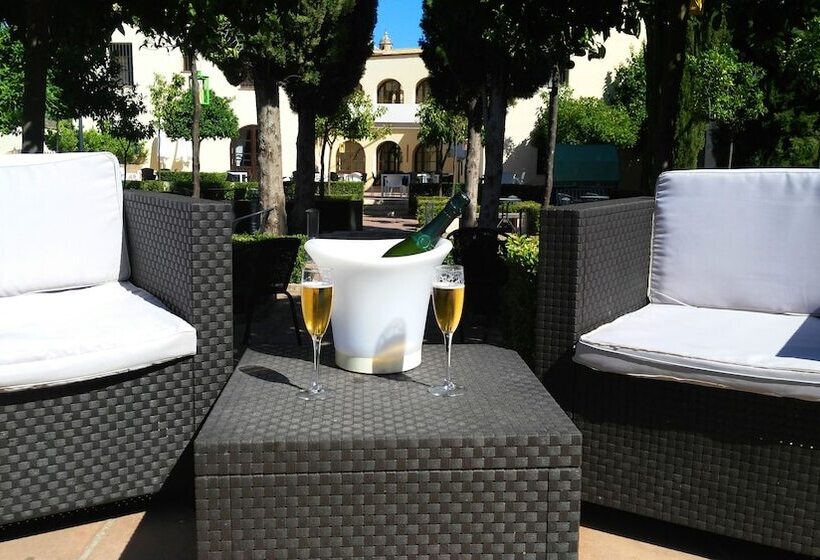 Отель Hospedería Convento De Santa Clara