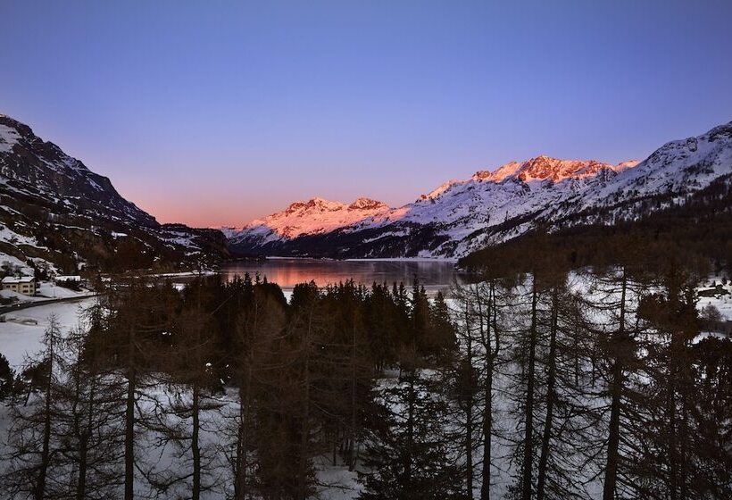 ホテル Maloja Club House