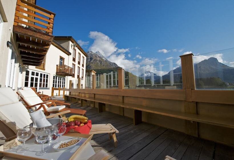 فندق Maloja Club House