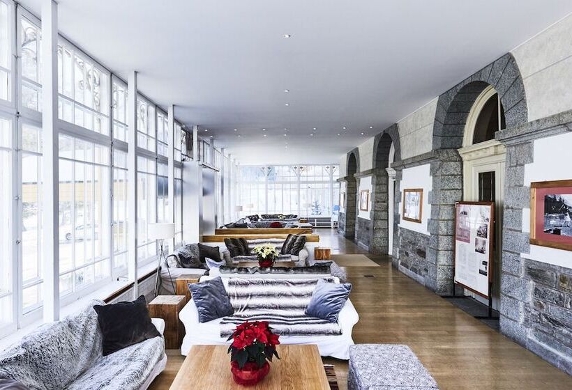 ホテル Maloja Club House