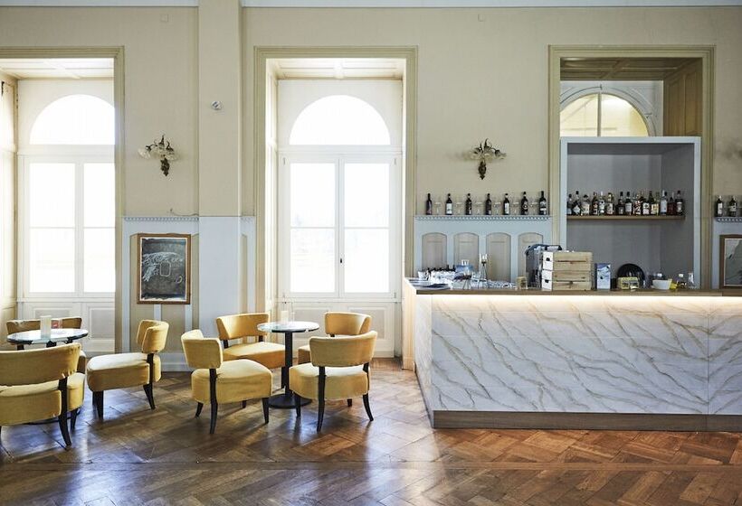 فندق Maloja Club House