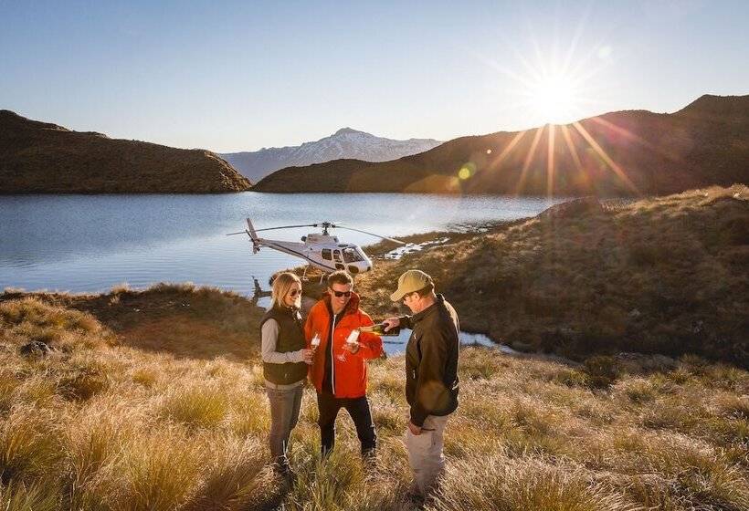 호텔 Minaret Station Alpine Lodge